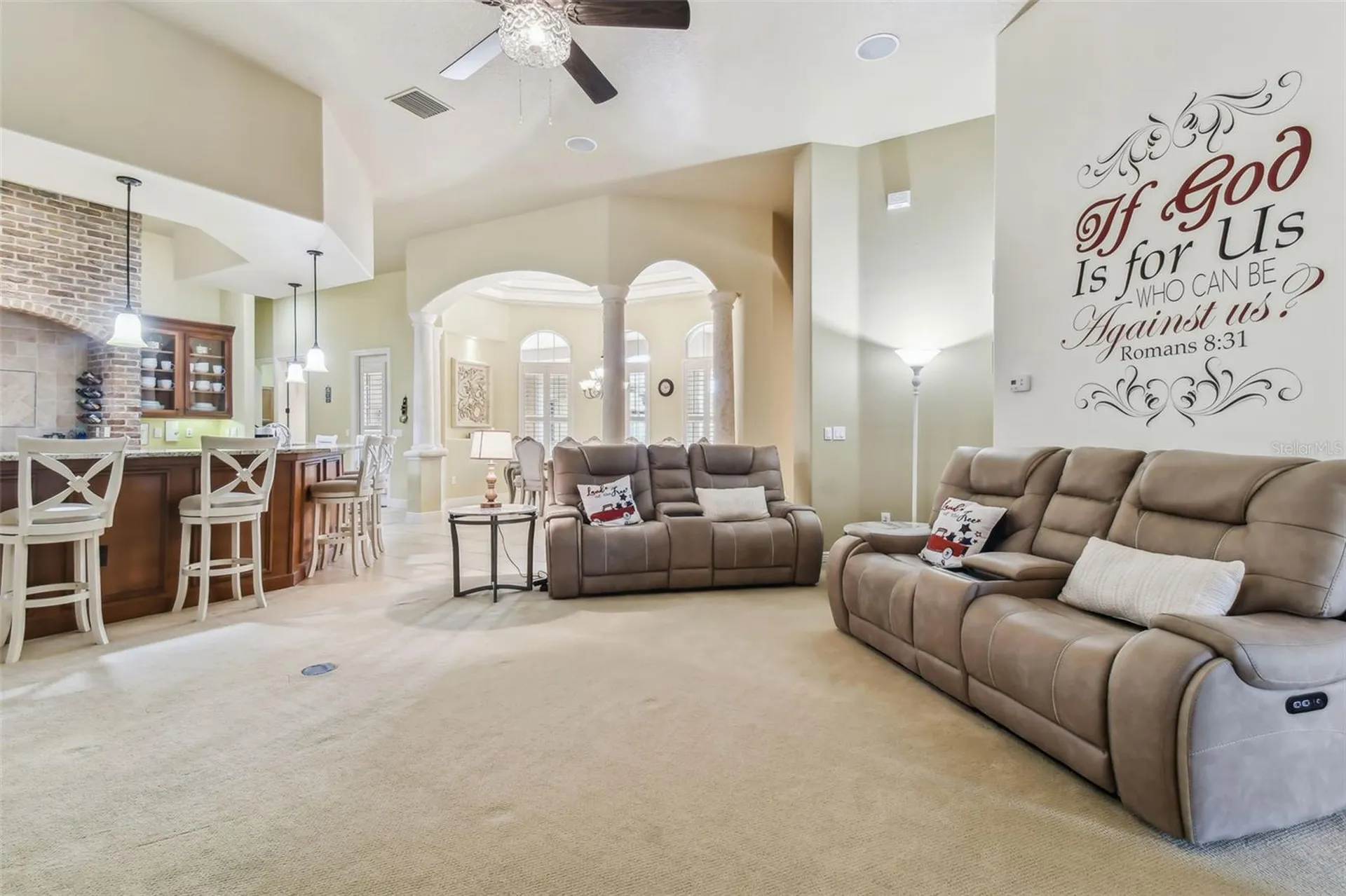 12709 Mannhurst Oak Lane Lithia FL 33547