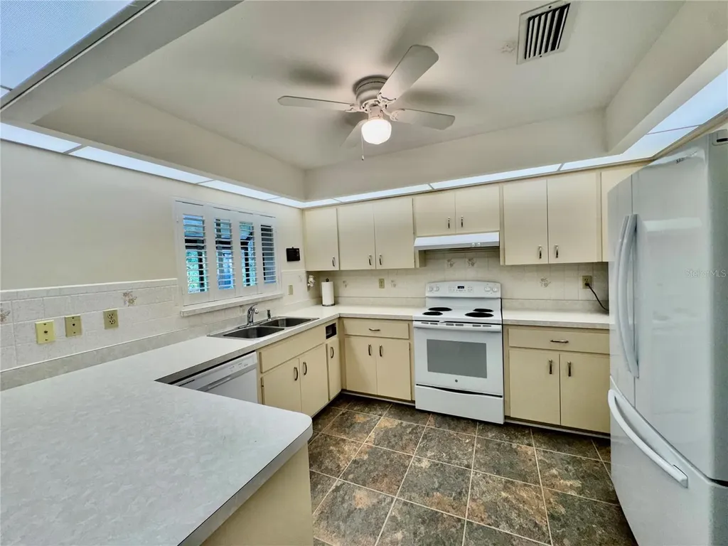 3610 Garden Lakes Ivy Bradenton FL 34203