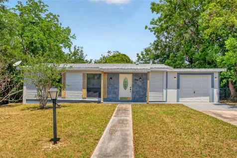 700 S Wellington Drive Deltona FL 32725