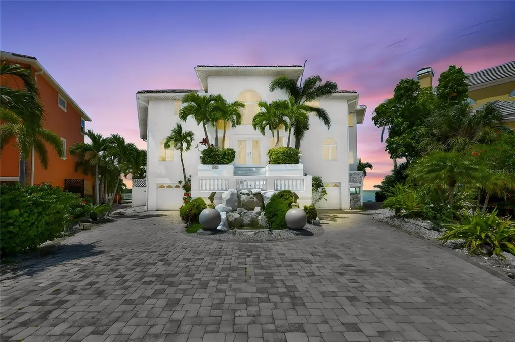 1021 Symphony Isles Boulevard Apollo Beach FL 33572
