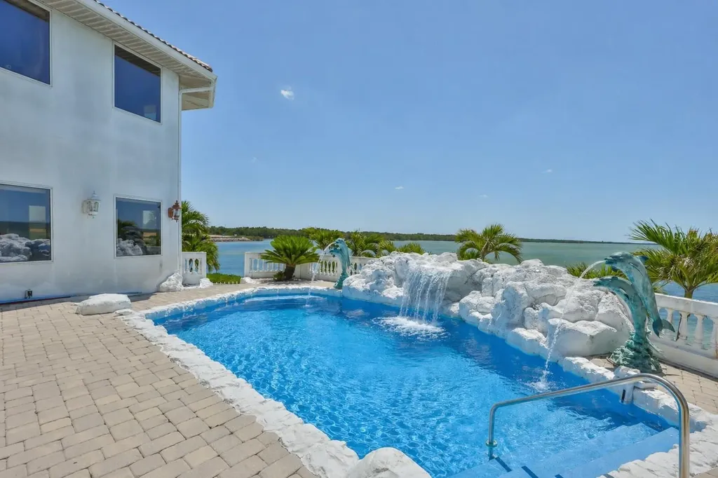 1021 Symphony Isles Boulevard Apollo Beach FL 33572