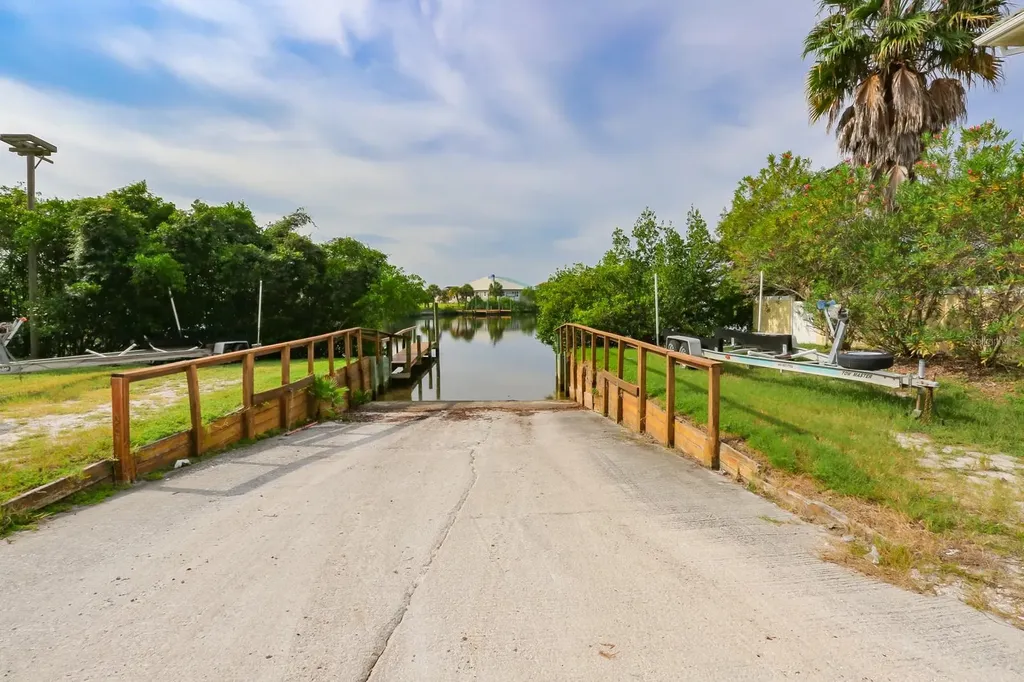 1021 Symphony Isles Boulevard Apollo Beach FL 33572