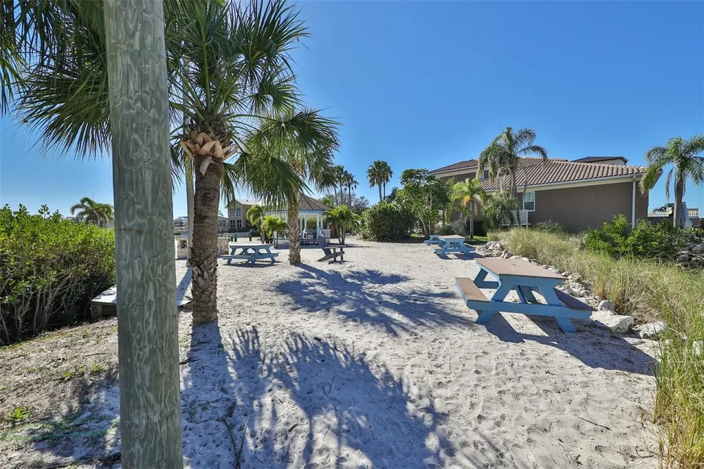 1021 Symphony Isles Boulevard Apollo Beach FL 33572