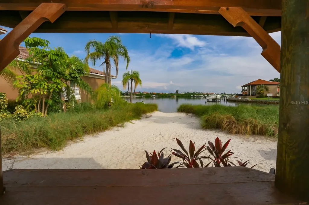 1021 Symphony Isles Boulevard Apollo Beach FL 33572