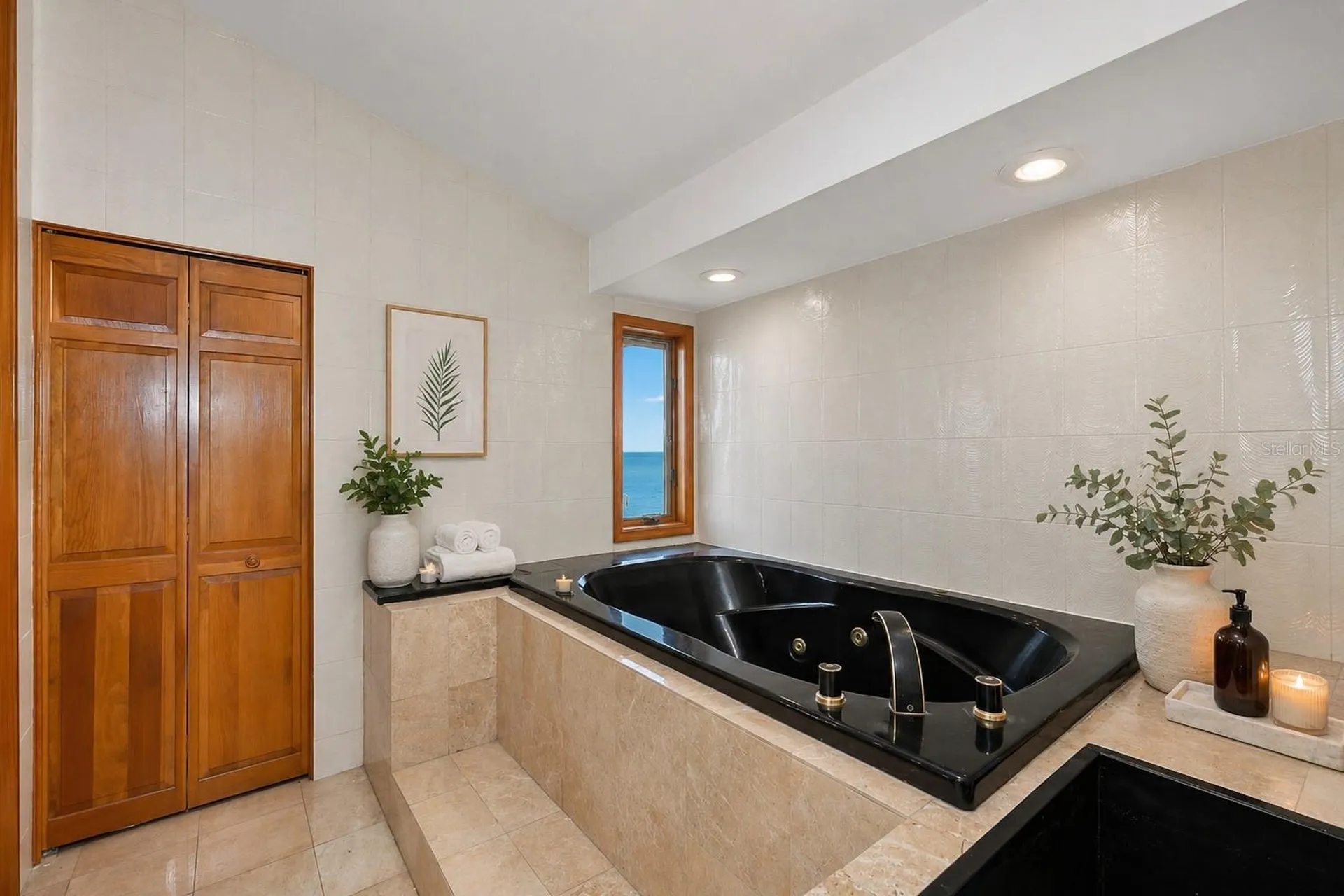 1021 Symphony Isles Boulevard Apollo Beach FL 33572