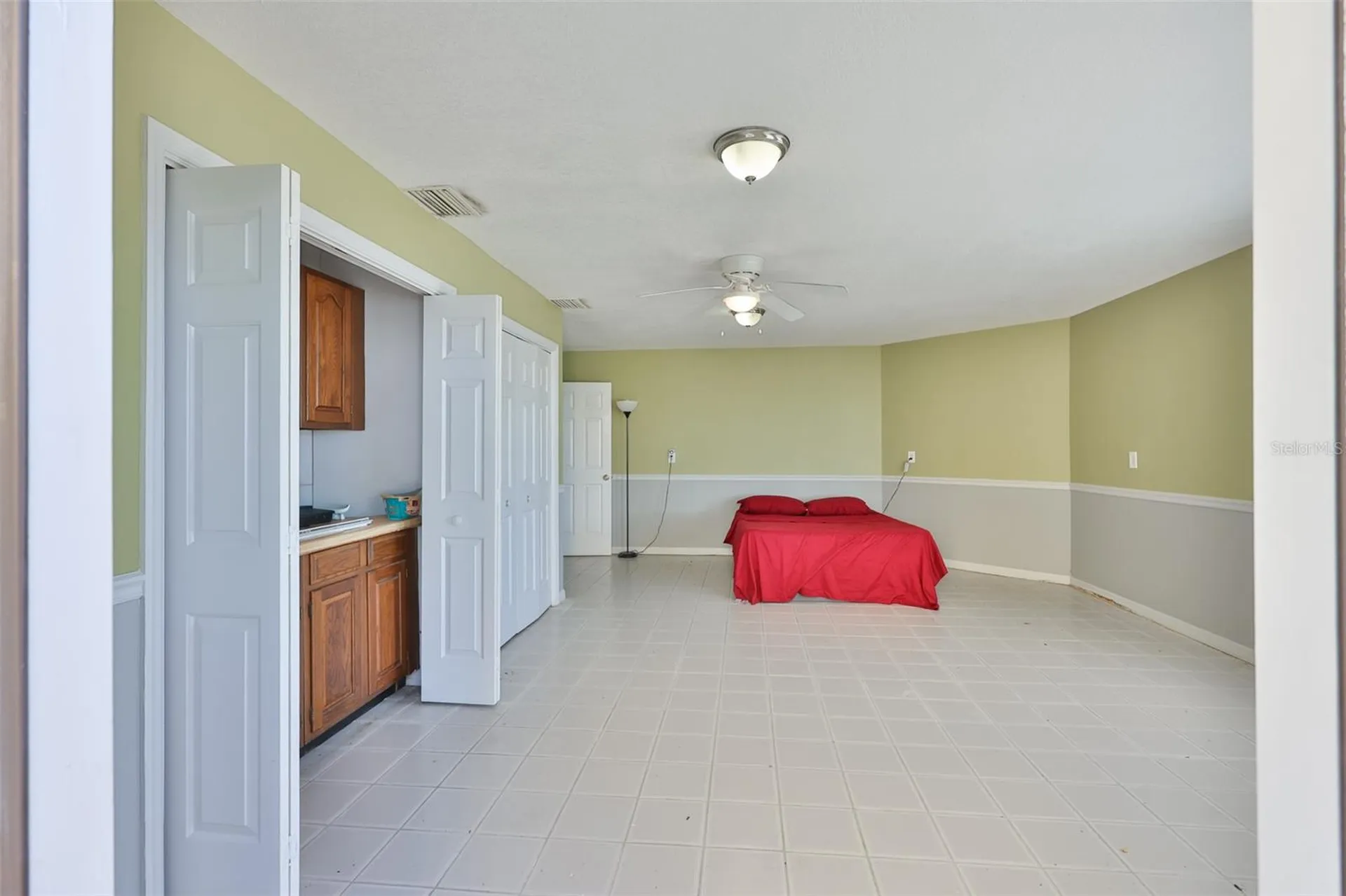 1021 Symphony Isles Boulevard Apollo Beach FL 33572