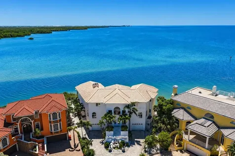 1021 Symphony Isles Boulevard Apollo Beach FL 33572