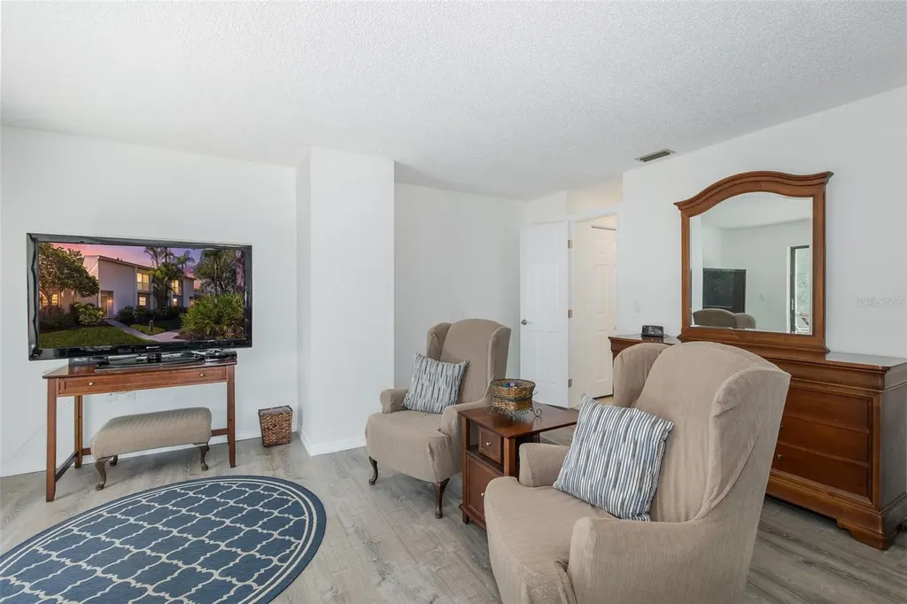 110 Ingrid Place Oldsmar FL 34677