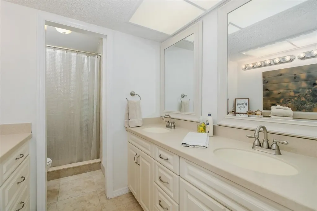 110 Ingrid Place Oldsmar FL 34677