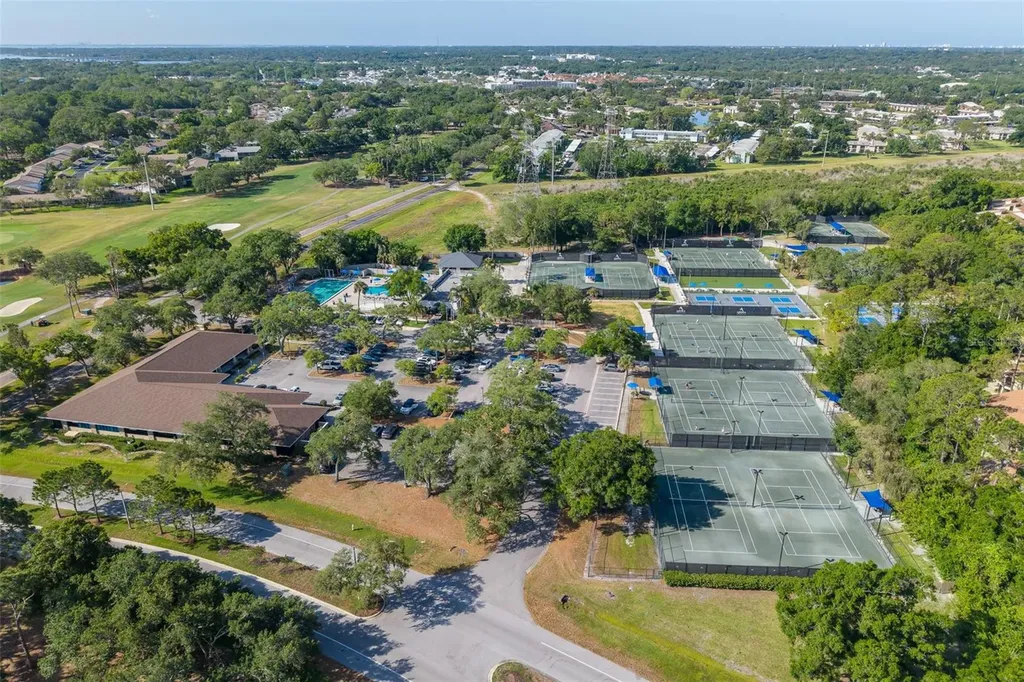 110 Ingrid Place Oldsmar FL 34677