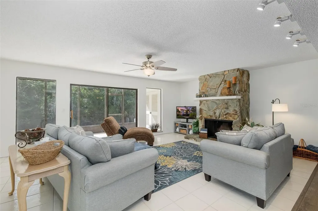 110 Ingrid Place Oldsmar FL 34677
