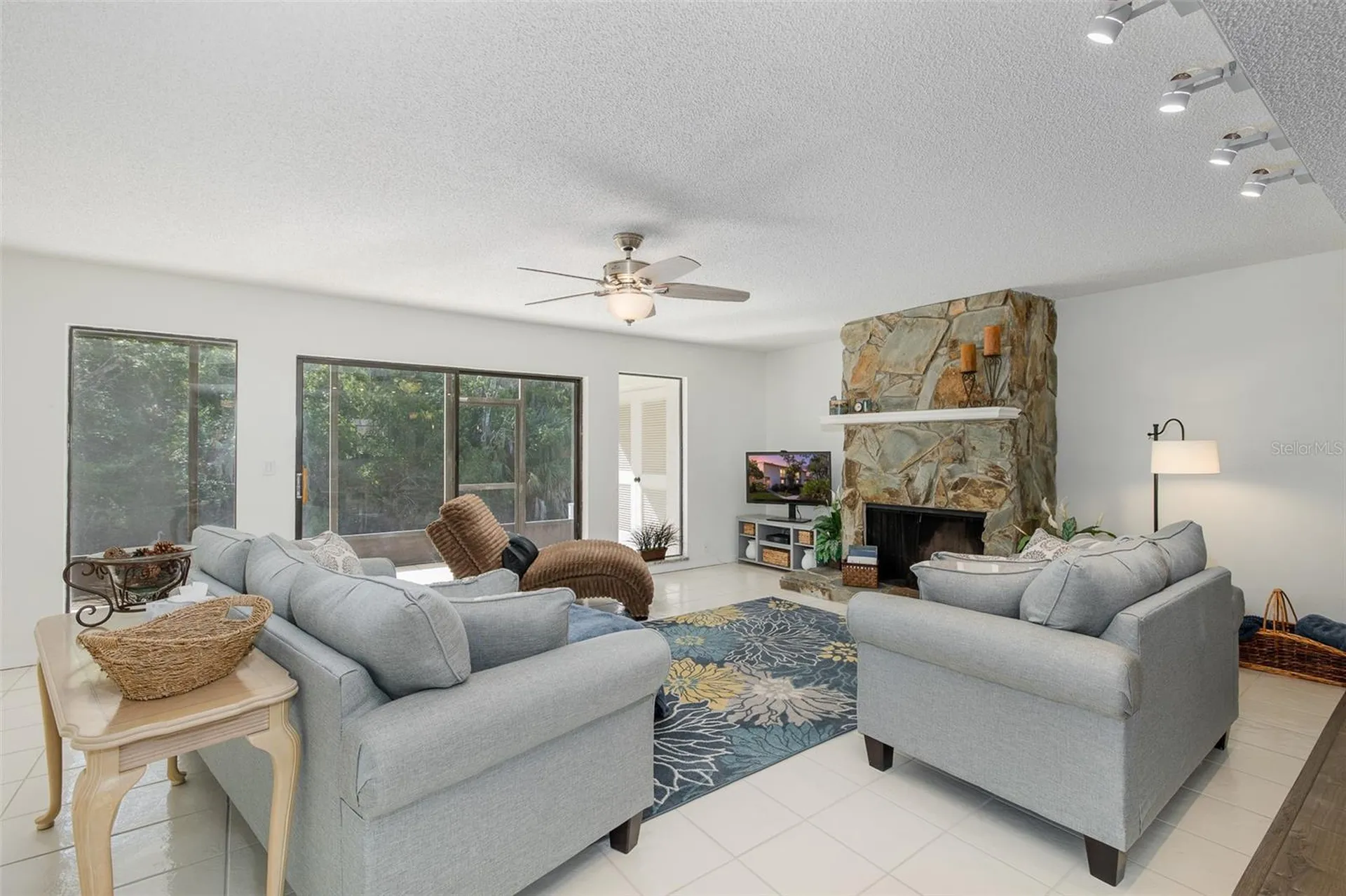 110 Ingrid Place Oldsmar FL 34677