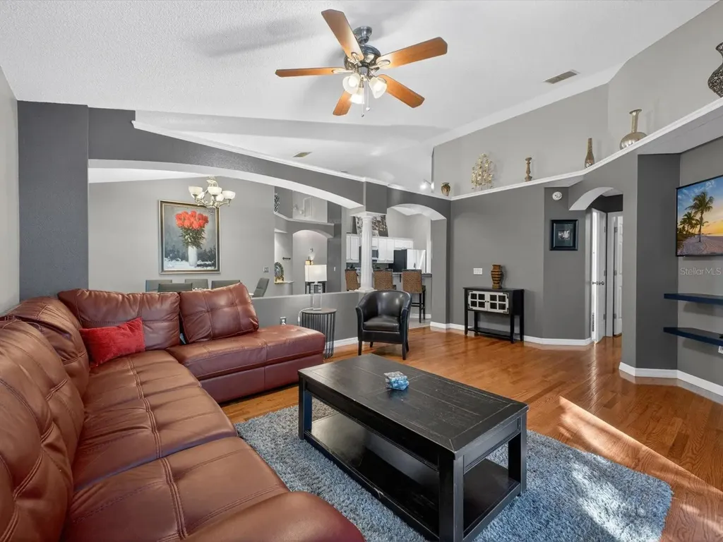 344 Lake Shore Parkway Davenport FL 33896