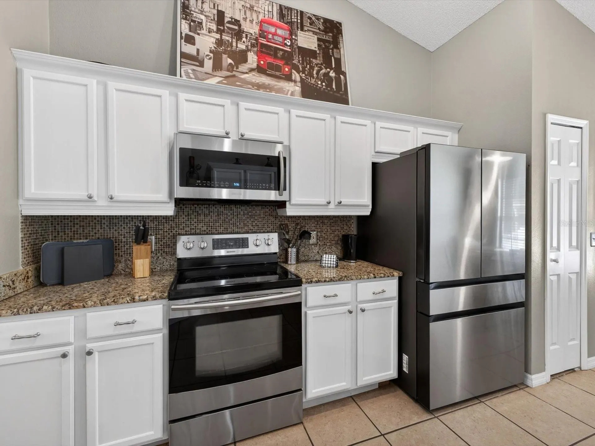344 Lake Shore Parkway Davenport FL 33896
