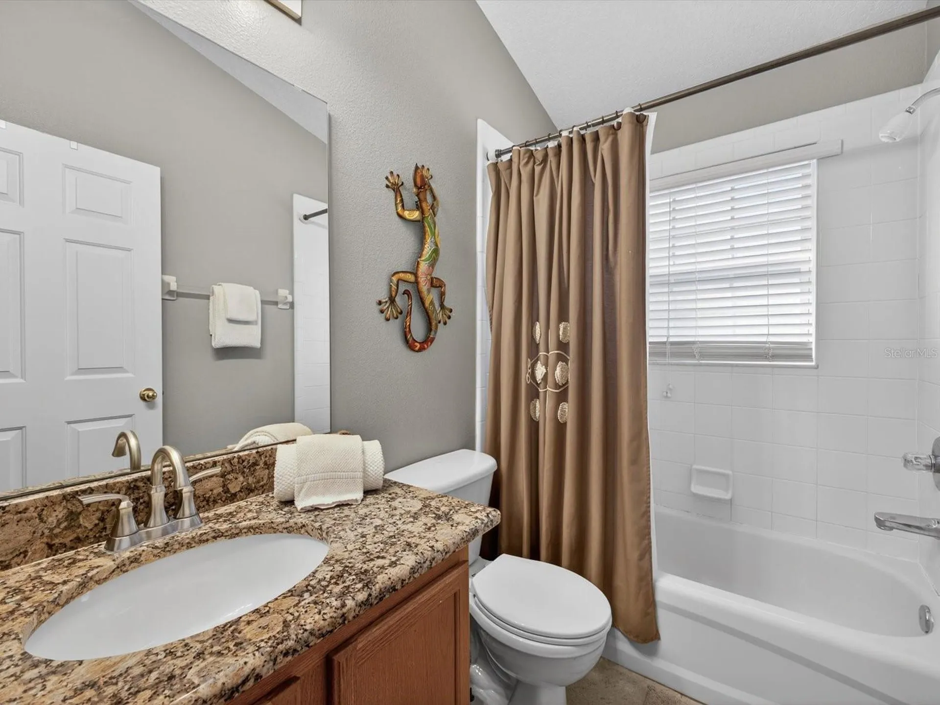 344 Lake Shore Parkway Davenport FL 33896