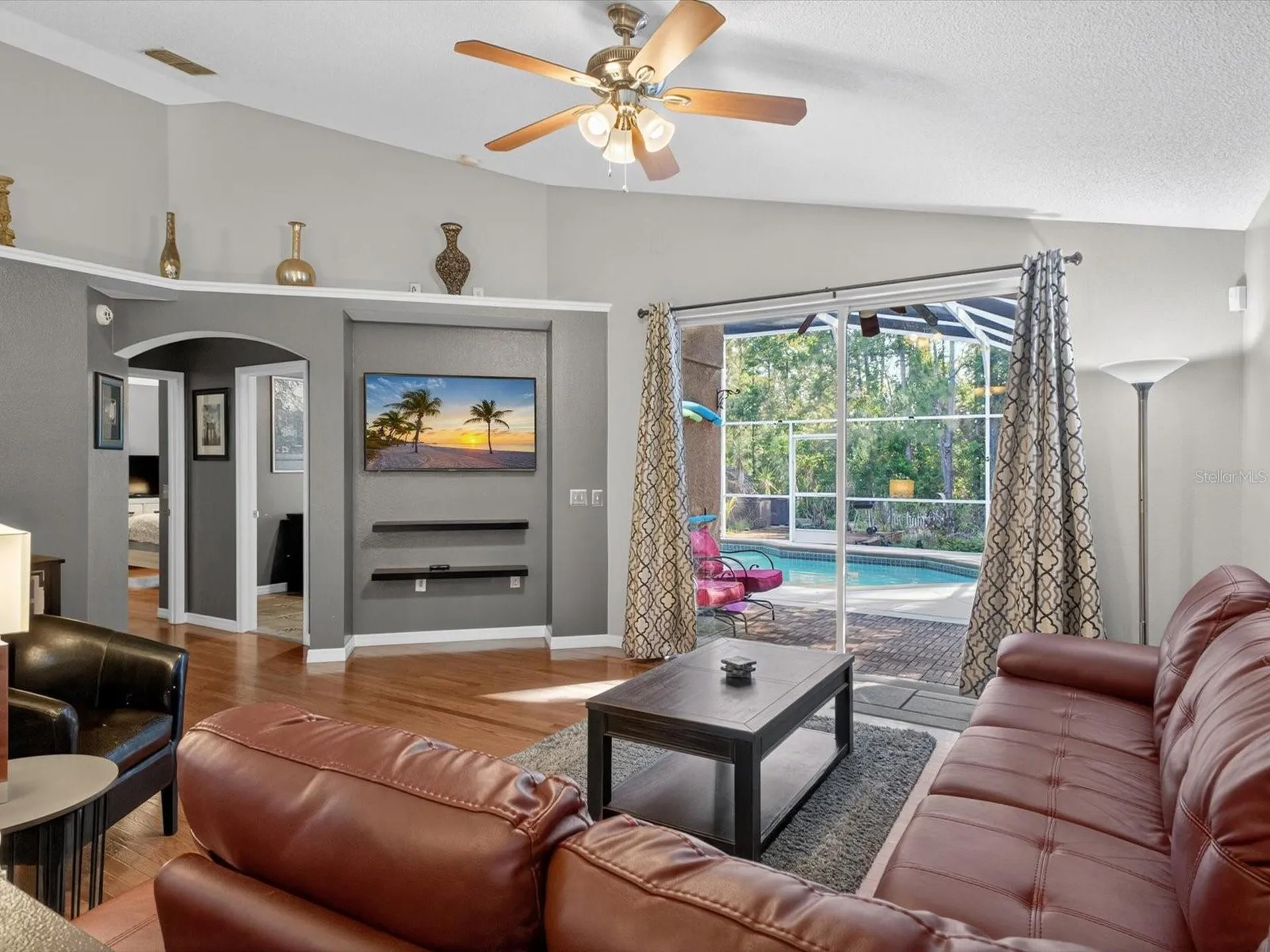 344 Lake Shore Parkway Davenport FL 33896