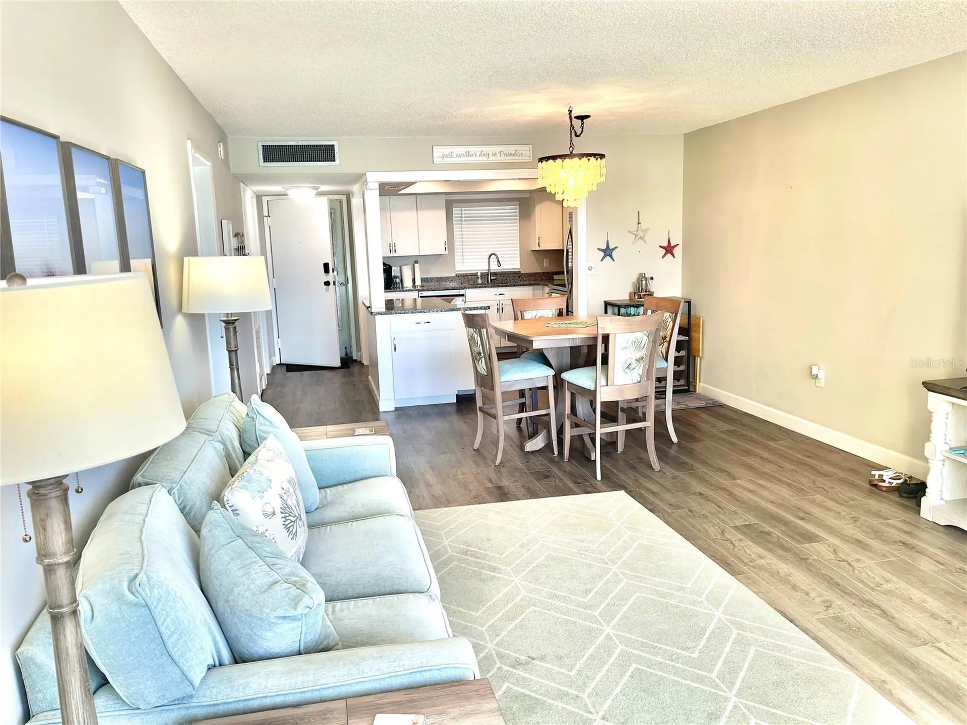 4550 Cove Circle St Petersburg FL 33708