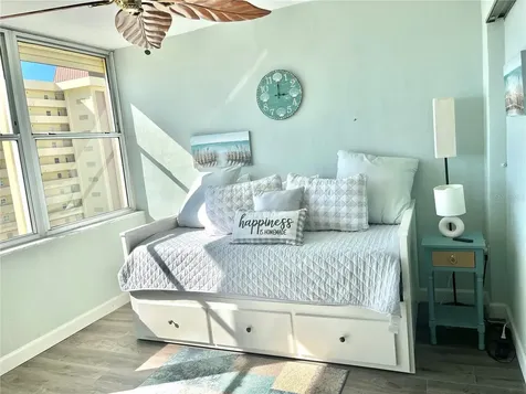 4550 Cove Circle St Petersburg FL 33708