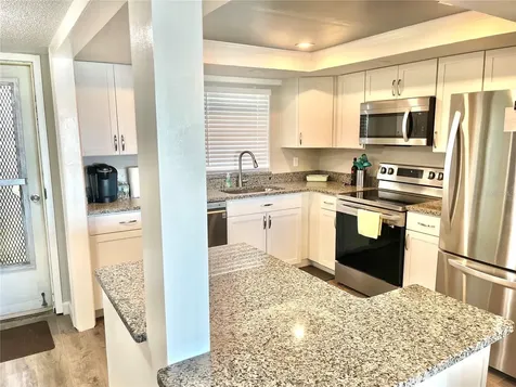 4550 Cove Circle St Petersburg FL 33708