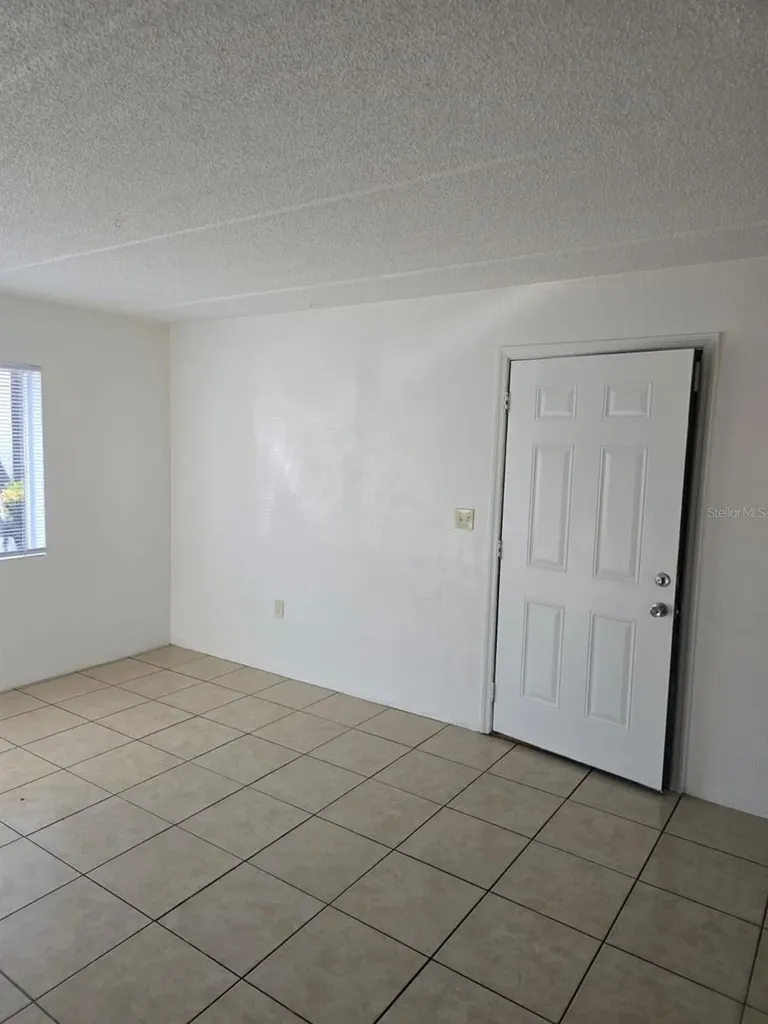 1216 Kennedy Road Daytona Beach FL 32117