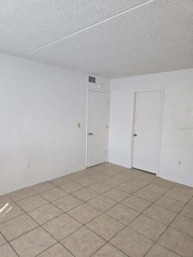 1216 Kennedy Road Daytona Beach FL 32117