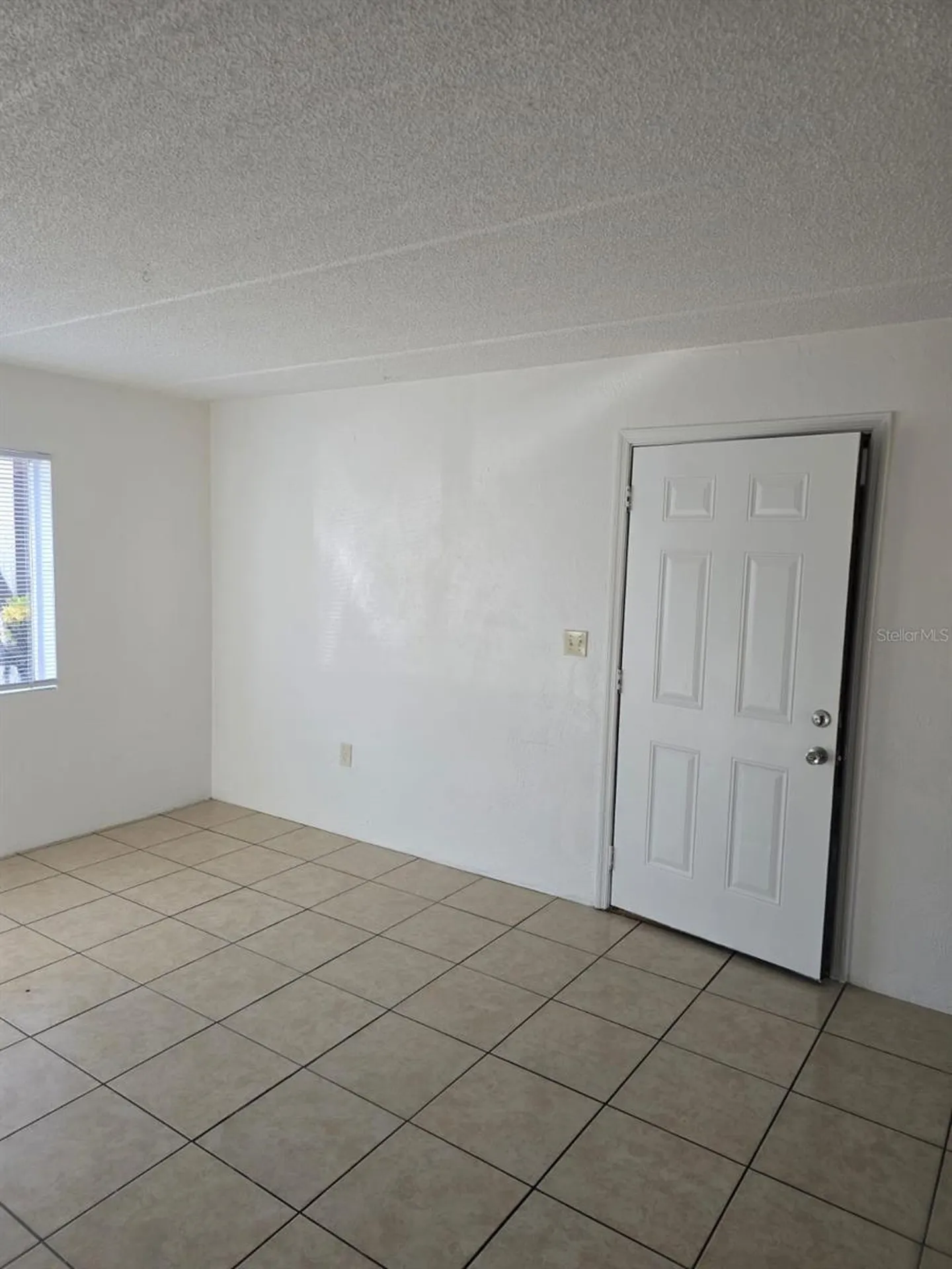 1216 Kennedy Road Daytona Beach FL 32117