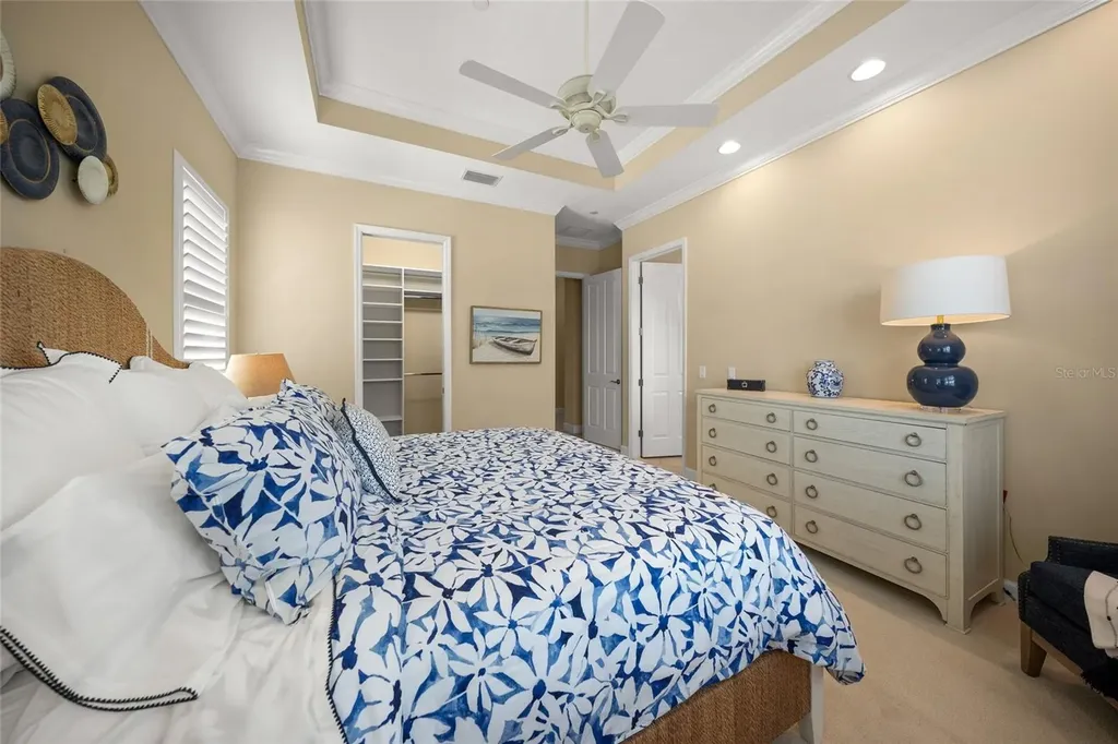 229 Sapphire Lake Drive Bradenton FL 34209