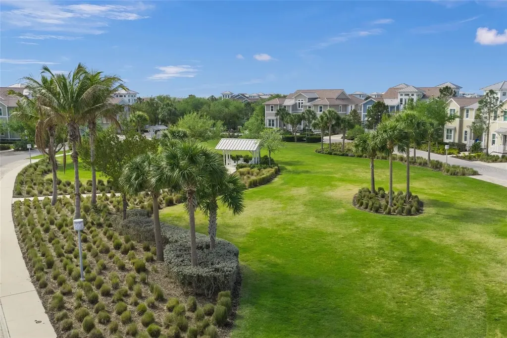 229 Sapphire Lake Drive Bradenton FL 34209