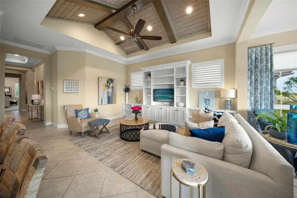229 Sapphire Lake Drive Bradenton FL 34209