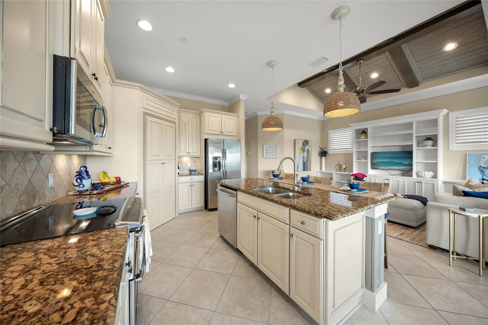 229 Sapphire Lake Drive Bradenton FL 34209