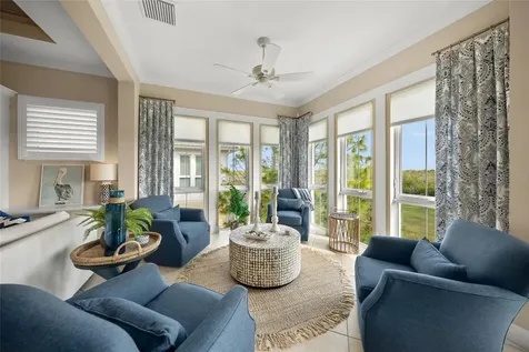 229 Sapphire Lake Drive Bradenton FL 34209