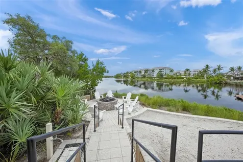 229 Sapphire Lake Drive Bradenton FL 34209