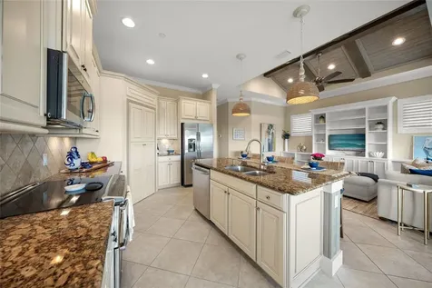 229 Sapphire Lake Drive Bradenton FL 34209