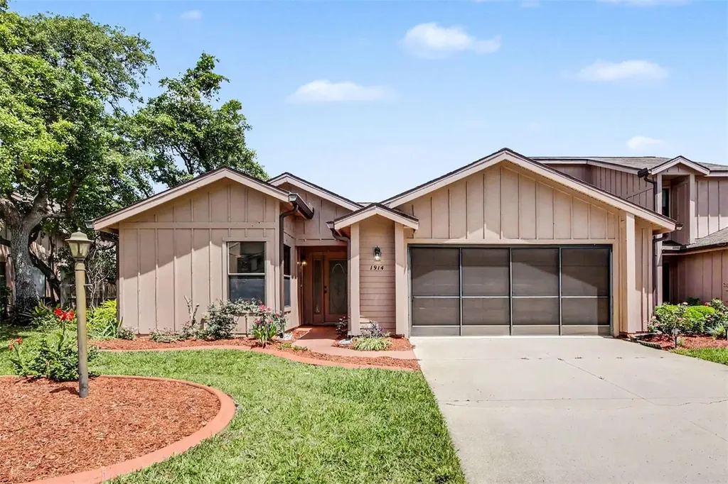 1914 Sprucewood Way Port Orange FL 32128