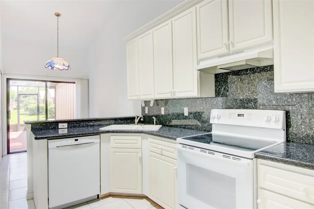 1914 Sprucewood Way Port Orange FL 32128