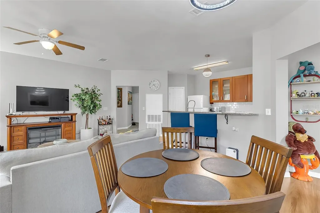 1995 Erving Circle Ocoee FL 34761