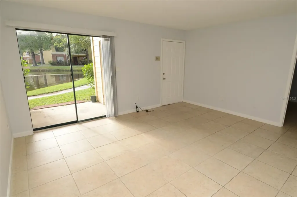8645 Fancy Finch Drive Tampa FL 33614