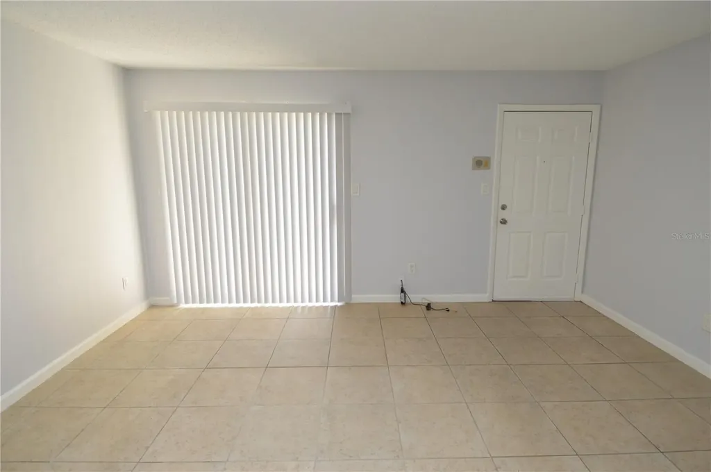 8645 Fancy Finch Drive Tampa FL 33614