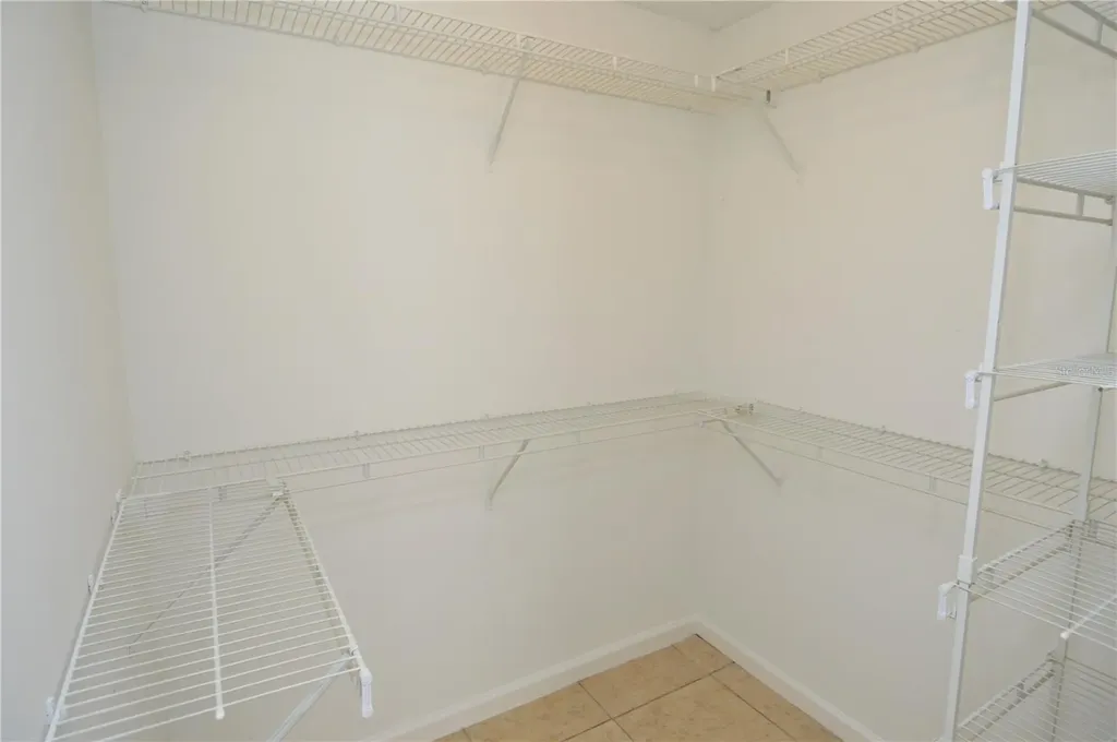 8645 Fancy Finch Drive Tampa FL 33614