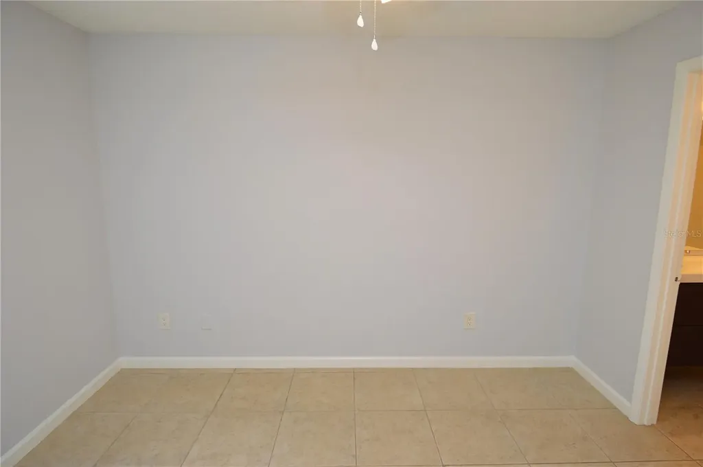 8645 Fancy Finch Drive Tampa FL 33614