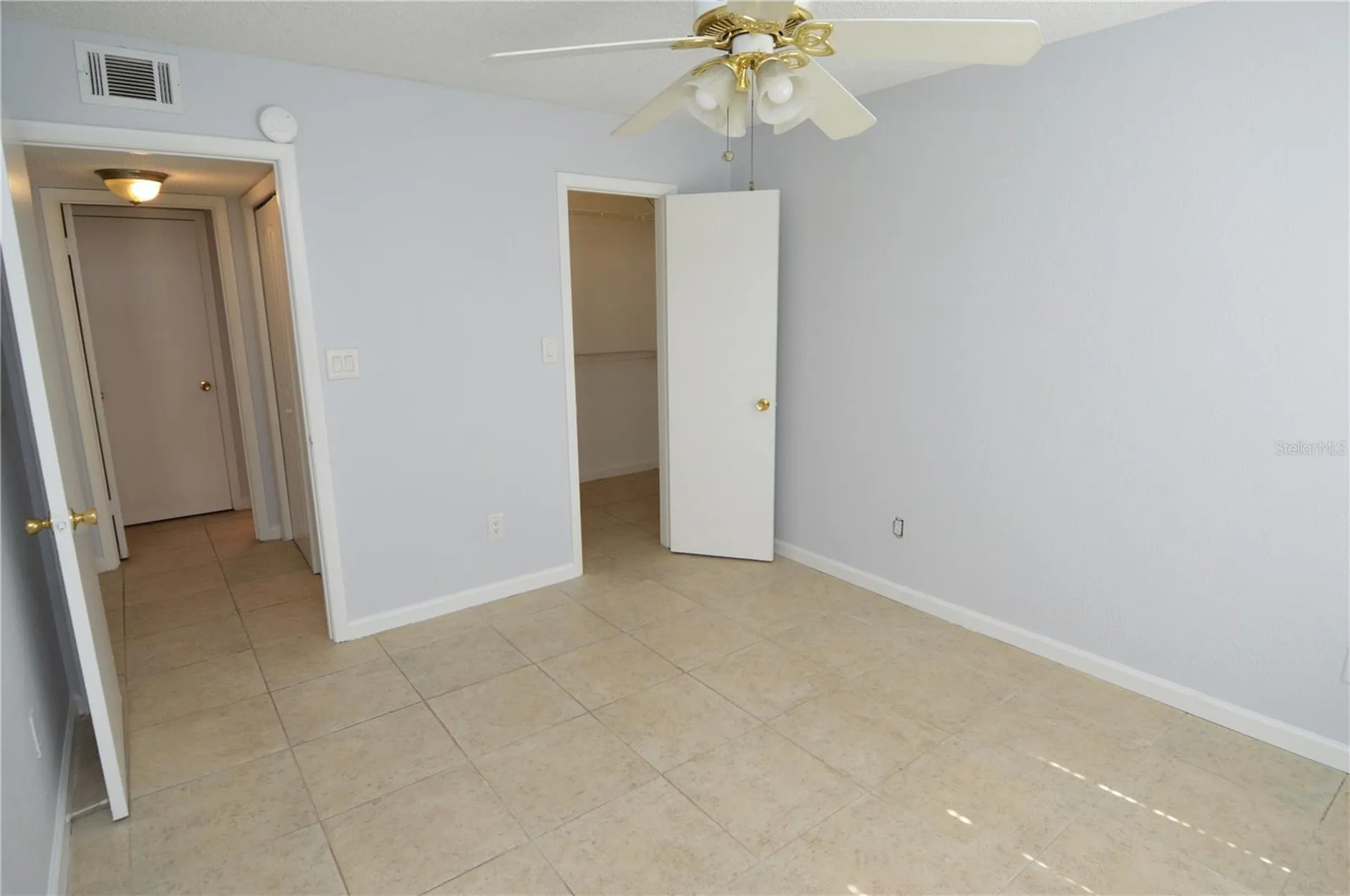 8645 Fancy Finch Drive Tampa FL 33614