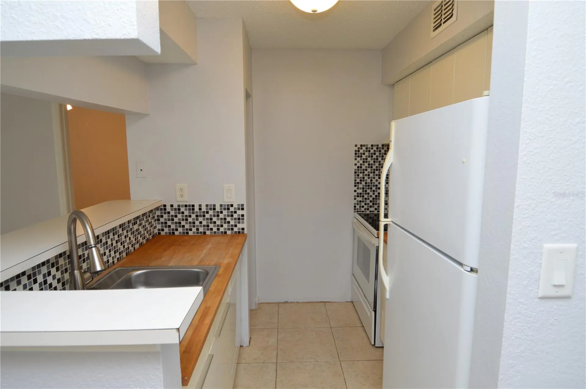 8645 Fancy Finch Drive Tampa FL 33614