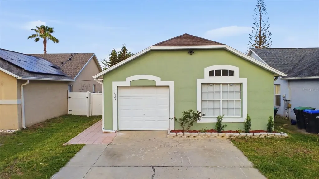 11525 Purple Lilac Circle Orlando FL 32837