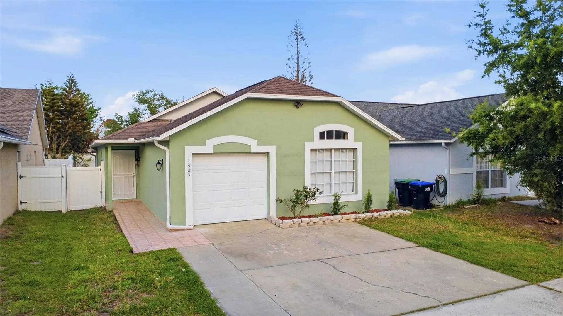 11525 Purple Lilac Circle Orlando FL 32837