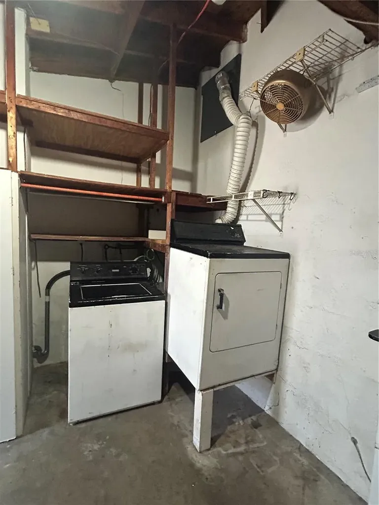 10463 Valencia Road Seminole FL 33772