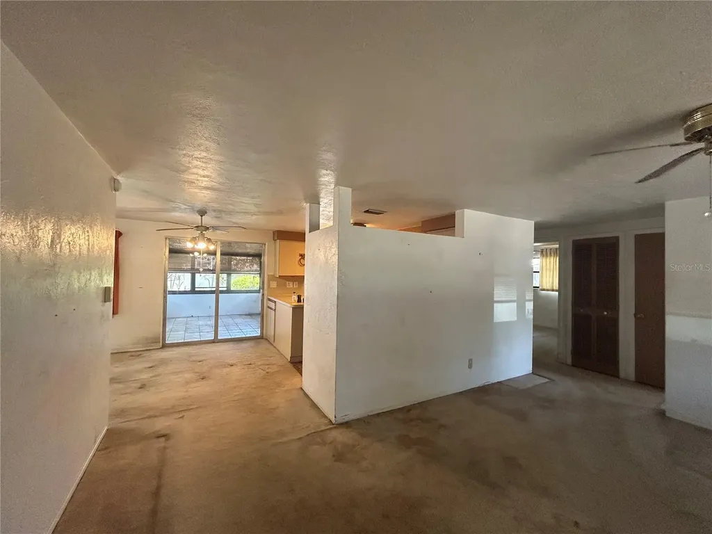 10463 Valencia Road Seminole FL 33772