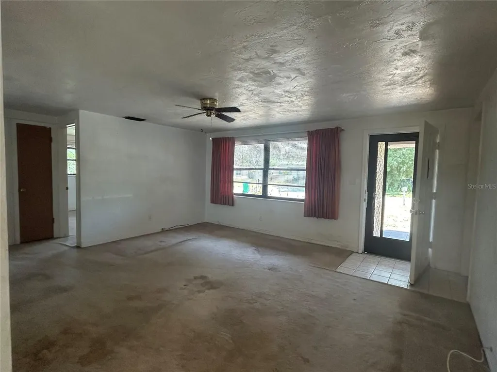 10463 Valencia Road Seminole FL 33772