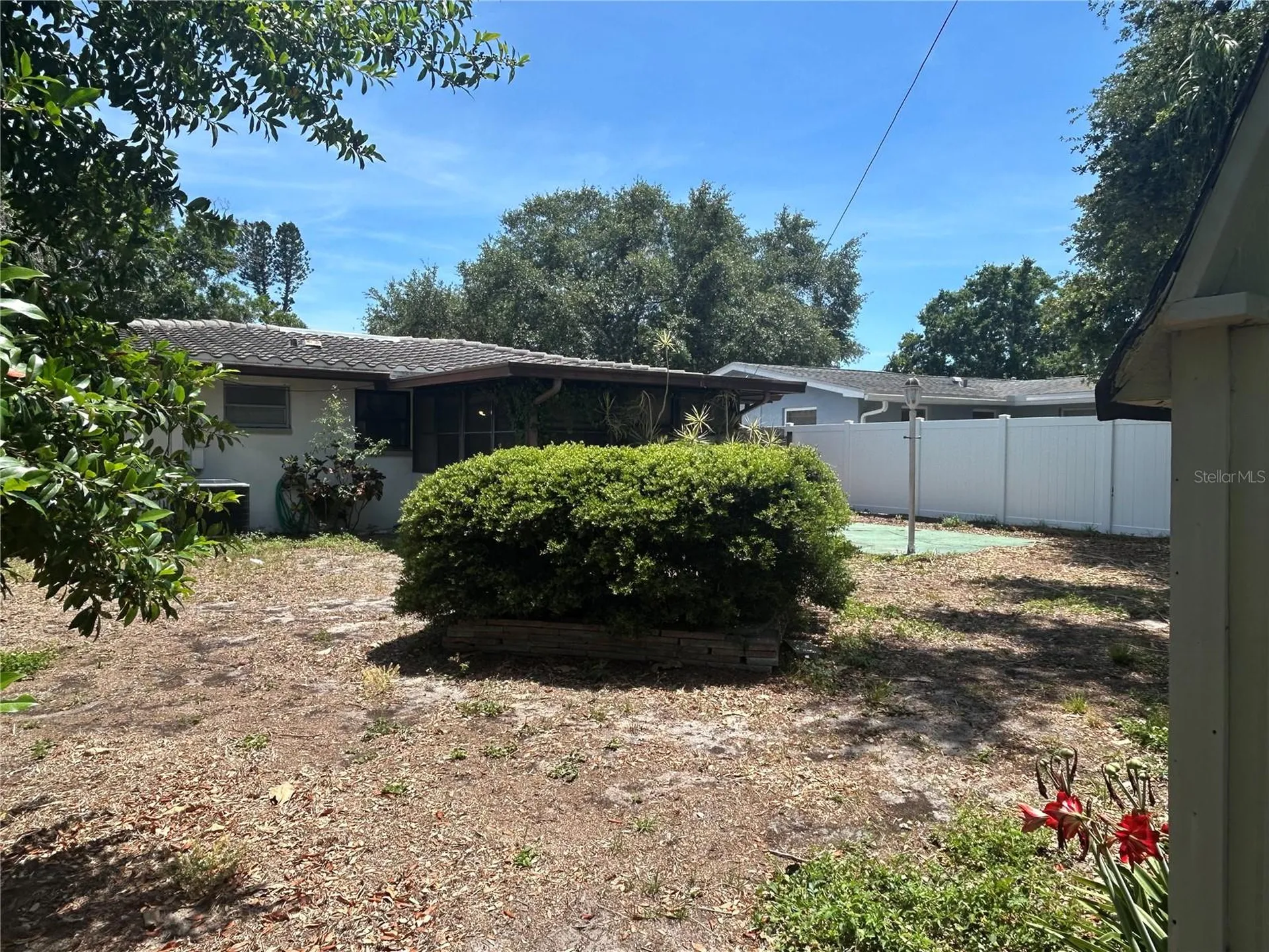 10463 Valencia Road Seminole FL 33772