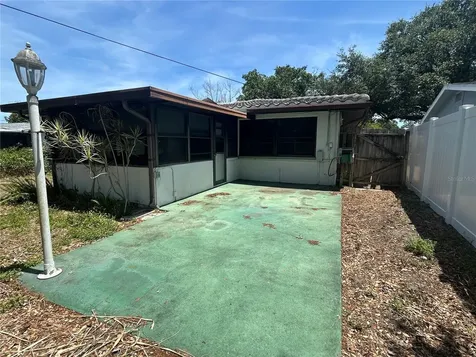 10463 Valencia Road Seminole FL 33772