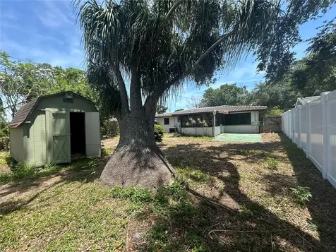 10463 Valencia Road Seminole FL 33772